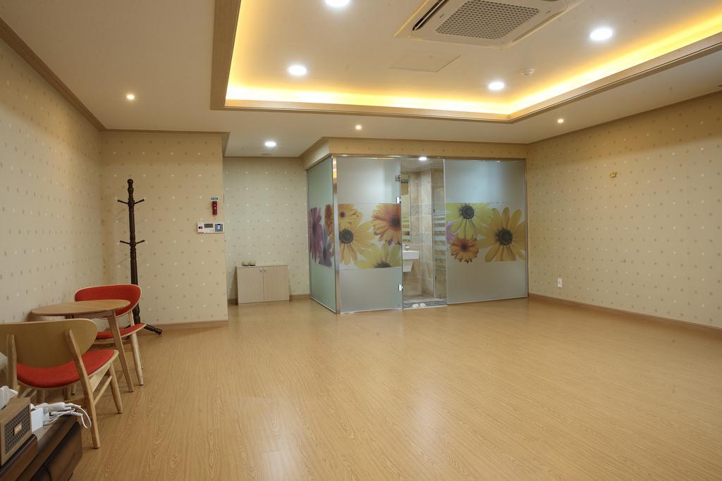 Arisu Gyeongju Hotel Стая снимка